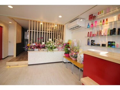 ファミーユ 清田通り店(famille hair&spa)(北海道札幌市清田区北野2条3-3-3NSビル1F)
