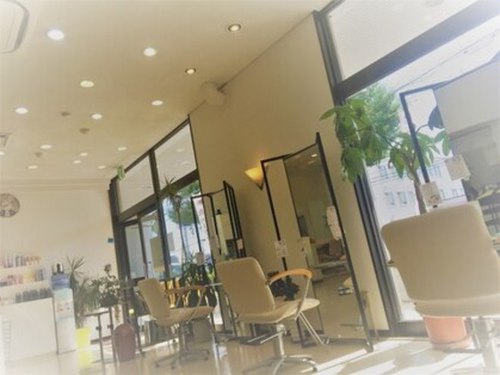 サニーデイ ビタミンフォーヘアー(SUNNY DAY VITAMIN FOR HAIR)(北海道札幌市東区東苗穂7条2-2-25 シーセブンビル1F)