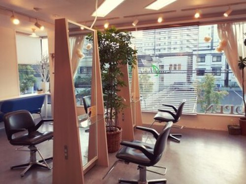 ランドヘアー(Land hair)(北海道札幌市中央区北1条西26‐4‐10 ヴィルヌーブ円山公園)