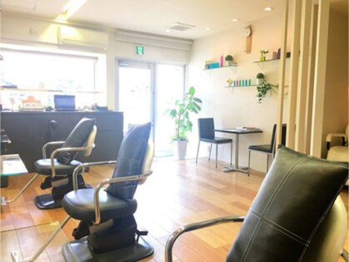 アイサロン 南郷18丁目店 (i salon)(北海道札幌市白石区栄通19-4-7)