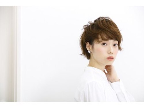 レンカ ヘアアンドビューティー(renca hair&beauty)(北海道札幌市西区八軒1条東1-6-4 コスモ館1F)
