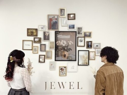 ヘアメイクスタジオ ジュエル(hair make studio JEWEL)(北海道札幌市中央区南6条西2-8-5フォレストビル4F)