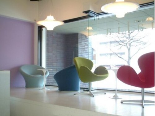 ヘアーアンドメイク クオリア(HAIR&MAKE Qualia)(北海道札幌市中央区南1条西20-1-25 OWLビル1F)