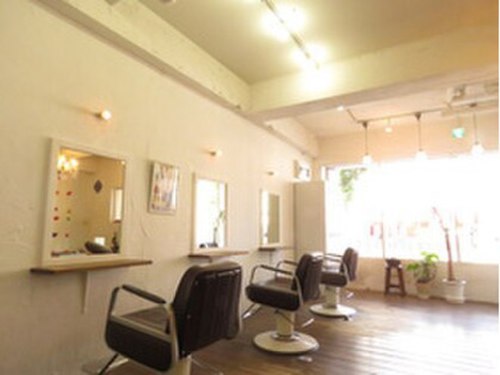 ヘアデザイン クラッチ(HAIR DESIGN CLUTCH)(北海道札幌市豊平区月寒東5条18-2-29 パーク18ビル1F)