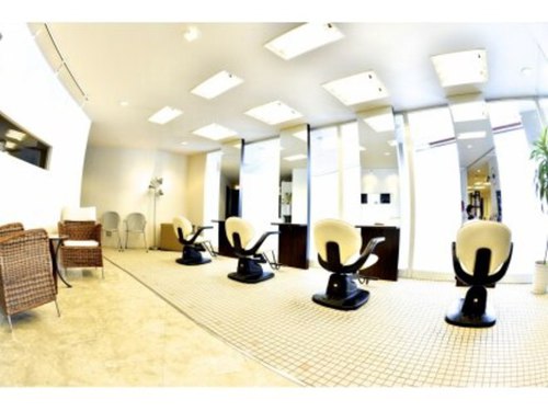 サーヴ ネクスト ヘア 元町店(SERVE next hair)(北海道札幌市東区北23条東18-4-11 シャルム23)