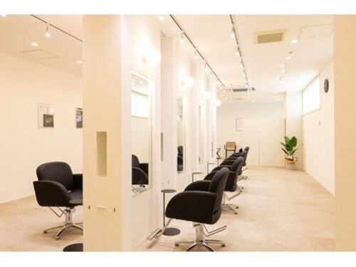 アグ ヘアー カスイ 川沿店(Agu hair kasuy)(北海道札幌市南区川沿8条2-1-8 吉田ビル1F 2号室)