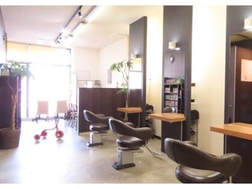 カリーズ(KULLY's)(北海道札幌市清田区北野2条3-2‐1 喜栄興産ビル1F)