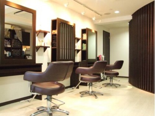 ティーズ ヘアー(T's HAIR)(北海道札幌市白石区南郷通1北8-8 フェスタリア白石1F)