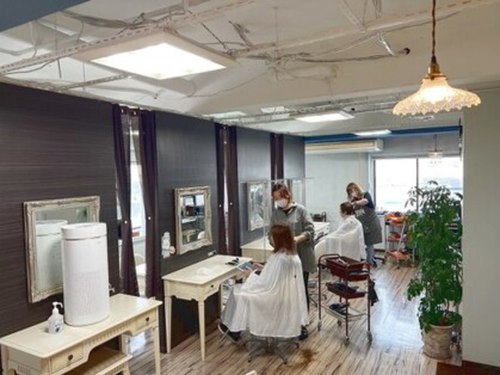 美容室マーラ(北海道札幌市白石区南郷通14北1-4 ニューフロンティアビル2F)