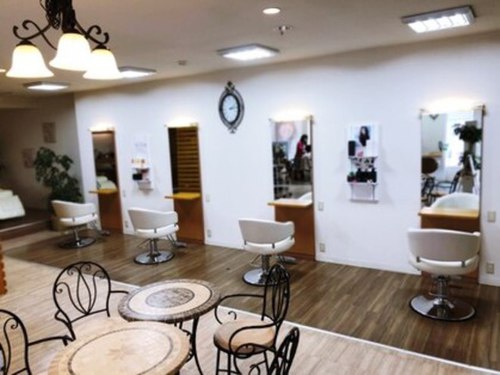 ヘアーコンセプトサロン グリーム(Hair concept salon Gleem)(北海道恵庭市黄金北1-6-28)