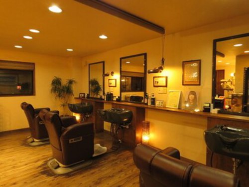ヘアーサロン マニューバー(hair salon maneuver)(宮城県仙台市若林区志波町11-8)