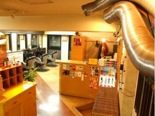 カットスペース ルーツ CUT SPACE ROOTS(宮城県仙台市青葉区錦町1-3-5 錦町ビル2F)
