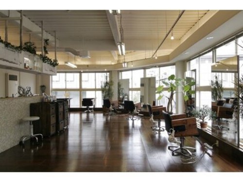 ヘアーアンドメイク ブリランテ(Hair&make brillante)(宮城県仙台市青葉区本町2-4-14 第2遠藤ビル3F)