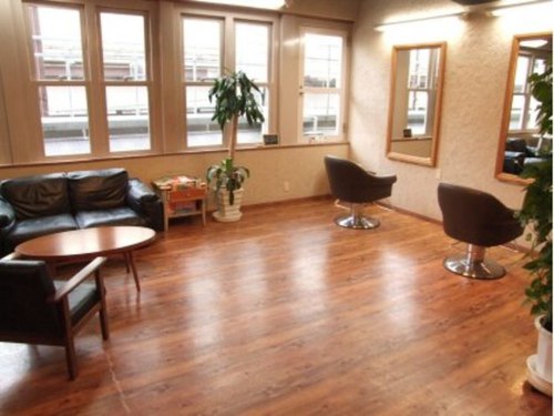ヘアーアンドメイク リガール(hair&make ligar)(宮城県仙台市青葉区一番町2-7-3 サンモールCITY 3F)