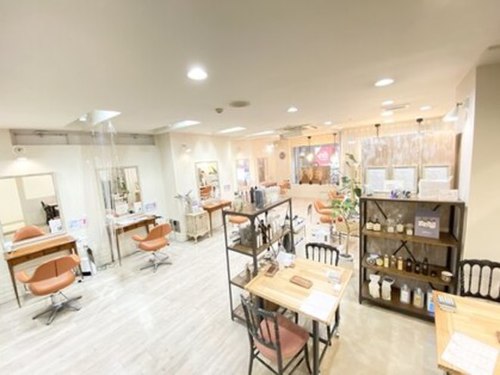 ティント メイクアンドヘア(Tint make&hair)(宮城県仙台市青葉区中央1-8-23 タイコヤビル2F)