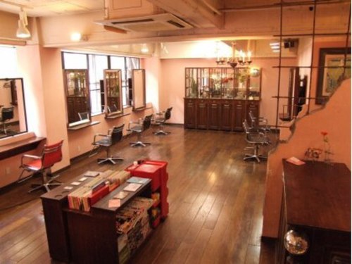 ヘア サルーン ジゴレッタ(Hair Saloon Gigoletta)(宮城県仙台市青葉区国分町3‐9‐2 第5佐々木屋ビル2F)