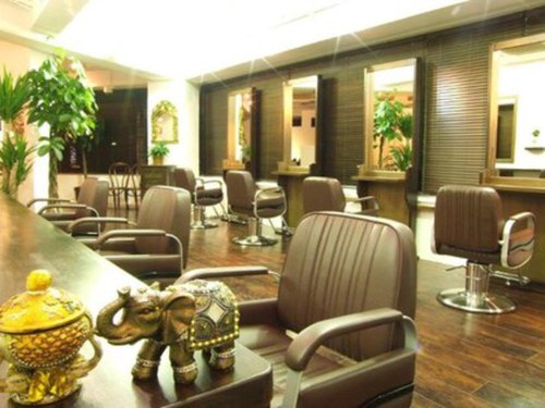 ヘアリゾート アジアグランデ(Hair Resort Asia grande)(埼玉県さいたま市南区白幡3-10-11 2F)