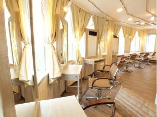 ハラル(Halal)(埼玉県さいたま市大宮区桜木町2-7-1 東京殖産第一ビル 3F)