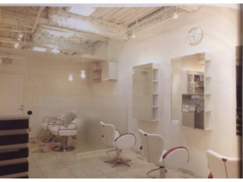エムズヘアー(M's HAIR)(埼玉県さいたま市北区土呂町1-6-1 大宮サッカービル1F)