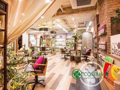 カバーヘア ブリス 北浦和西口店(COVER HAIR bliss)(埼玉県さいたま市浦和区北浦和4-1-5 HYビル5階 (西口ファミマ上))