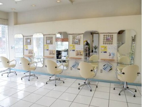 ヘアーアンドメイクルナルナ(埼玉県さいたま市見沼区東門前54‐1)