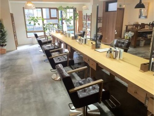 ロッソ ヘアアンドスパ 草加店(Rosso Hair&SPA)(埼玉県草加市氷川町2140-2 1F)