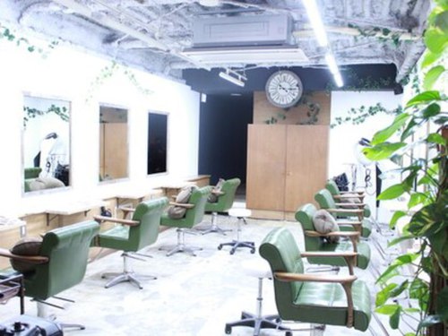 ロッソ ヘアアンドスパ 獨協大学前店(Rosso Hair&SPA)(埼玉県草加市栄町2-3-3)