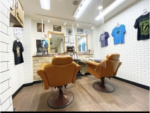 バーバーショップ ヘアーレストホーム(Barber Shop HAIR REST HOME)(東京都中央区日本橋人形町1-16-8 つるやビル2F)