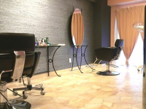 ヘアーフェイヴァリット(Hair Favorite)(東京都中央区築地4-4-15 東銀座ロイアルハイツ205)
