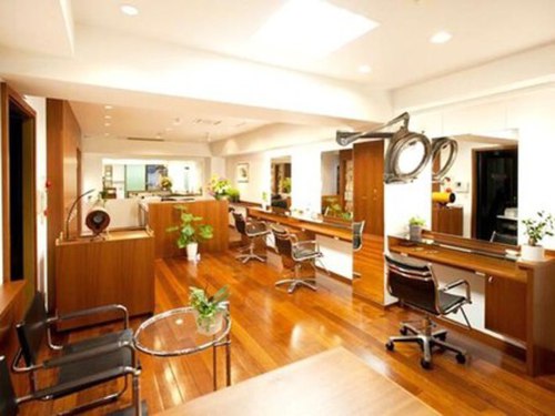 コイノニア ヘアー スタジオ(Koinonia Hair Studio)(東京都中央区銀座5-14-15 サンリット銀座ビル3F)