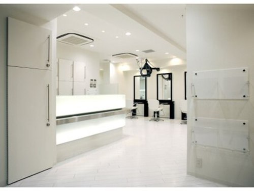 タヤ 広尾店(TAYA)(東京都港区南麻布5-15-23 ビィクブラン佐々木ビル 2F)