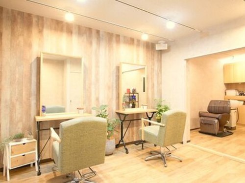 ヘアーチヒロズウィッシュ(Hair CHIHIRO's wish)(東京都新宿区西新宿8ー4-14 MI西新宿103)