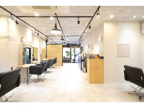 アグ ヘアー シップ 曳舟店(Agu hair ship)(東京都墨田区東向島2-34-2 NS曳舟ビル1F)