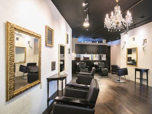 エーダブリューヘアー 三軒茶屋(aW hair)(東京都世田谷区太子堂2‐12‐1 ダイムタワー5F)