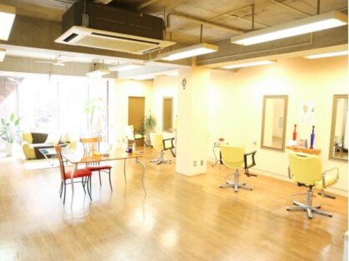 エクリュ ヘアーデザイン(Ecrue HAIRDESIGN)(東京都世田谷区深沢5-5-16-ハーヴェストフカザワB1)