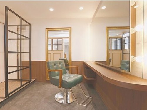 ルームヘア 梅ヶ丘店(Room hair)(東京都世田谷区梅丘1-20-13 第六日向ビル1F)