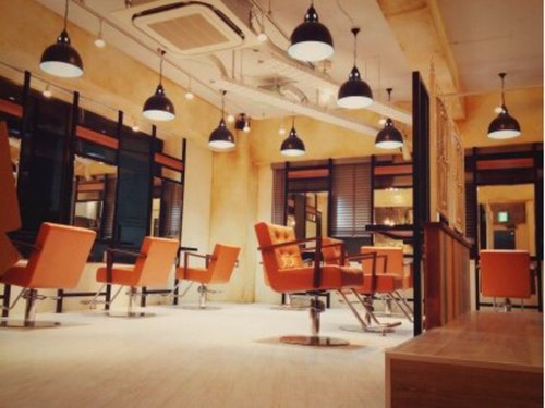アグ ヘアー ジャヤ 三軒茶屋店(Agu hair jaya)(東京都世田谷区太子堂4-30-29 ファイブ内田ビル2F)