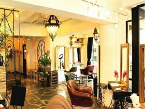 ルミエ ヘアサロン 経堂店(Lumie hair salon)(東京都世田谷区経堂1-23-13 興輝ビル2F)