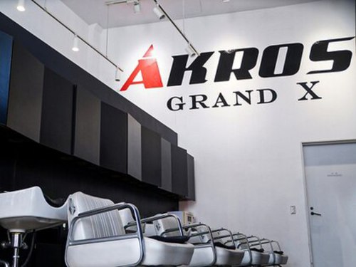 アクロス グランド クロス(AKROS GRAND X)(東京都渋谷区神宮前1-8-10 The ice cubes 6F)