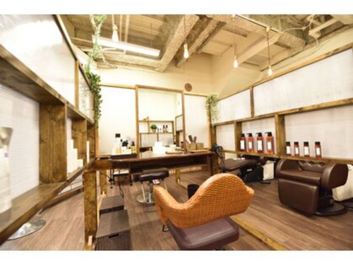 アージュ 渋谷店(Age)(東京都渋谷区渋谷3-14-2 1F)