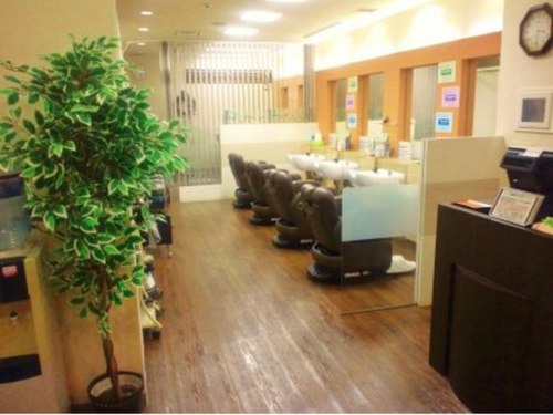 ヘアーサロンヤマギシ 恵比寿ガーデンプレイス店(hair salon YAMAGISHI)(東京都渋谷区恵比寿4-20-3 ガーデンプレイスタワー4F)