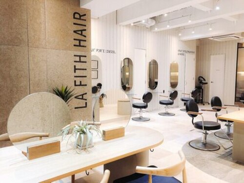 ラフィスヘアー ファン 池袋店(La fith hair fun)(東京都豊島区東池袋1-14-12 第2SSビル5F)