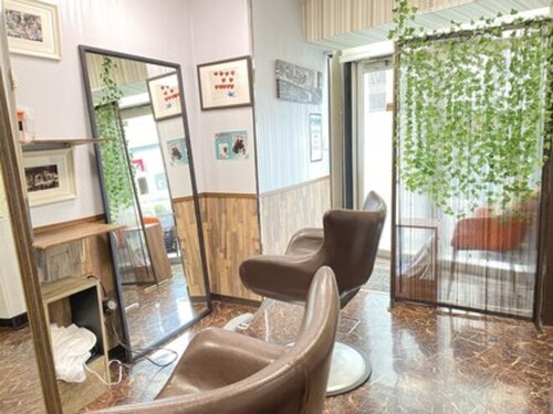 サロンボンボン(Salon Bon Bon)(東京都荒川区東日暮里5-40-2 Viale Nippori 1F)