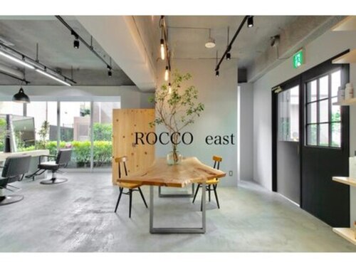 ロッコイースト(ROCCO east)(東京都八王子市明神町2-20-4 アイディ―コート八王子 1F)