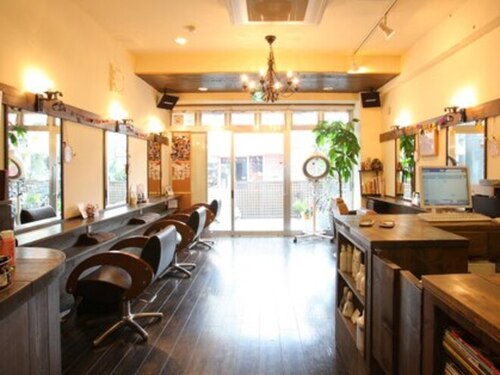 ヘアーデザイン ソレイユ 久米川店(Hair Design SOLEIL)(東京都東村山市栄町2-29-9 ホワイトキャッスル101)