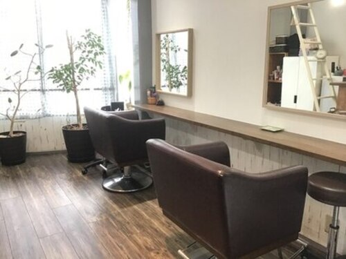 ユルリサロン(yururi salon)(神奈川県横浜市中区石川町3-108-1)