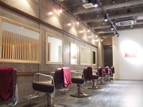 カット スペシャリティー クロマ(cut speciality CHROMA)(神奈川県横浜市鶴見区豊岡町22-30)