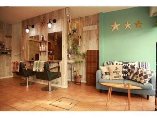 ヘアーアンドネイルサロンブルー(hair & nail salon BLUE)(神奈川県横浜市港北区綱島西1-1-15)
