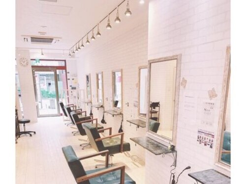 ヘアー アンド ケア コットン(Hair&care cotton)(神奈川県横浜市鶴見区鶴見中央1-19-7 小松原ビル1階)