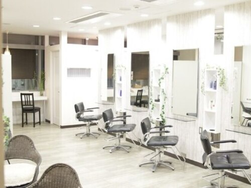 クローバー 本店(CLOVER)(神奈川県横浜市港北区新横浜3-6-1新横浜SRビル2F)